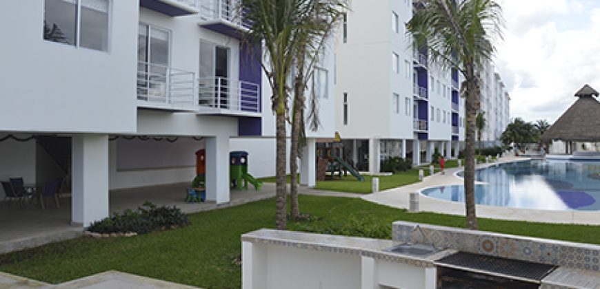 Apartment in Habitalia, across from Plaza Outlet Cancun.