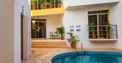 Apartment Tower in Isla Mujeres – Avenue and Beach Front (2 Suites and 3 Apartments)