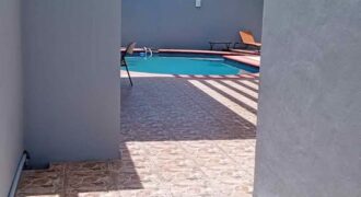 Apartment in Cancún with Shared swimming pool, just steps from Avenida Tulum! |