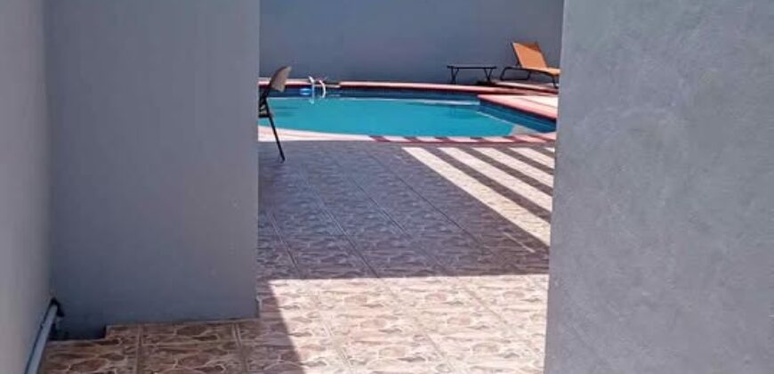 Apartment in Cancún with Shared swimming pool, just steps from Avenida Tulum! |